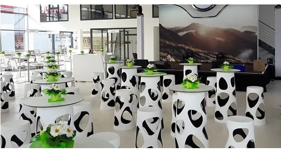 Stehtisch COWSINUS Ansicht 2