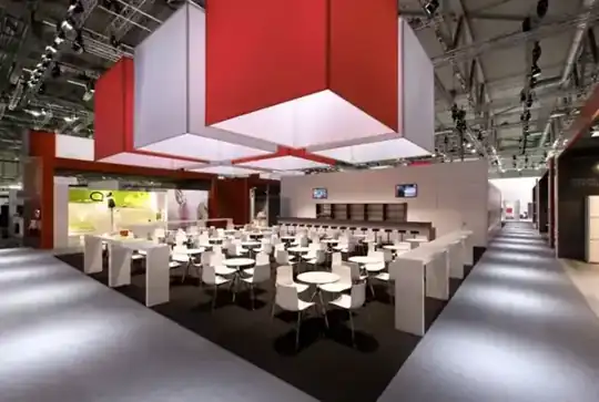 Aluvision-Systemstand Häfele – Mietmöbel, Messebau – CREAVENTIS Messebau & Eventausstattung
