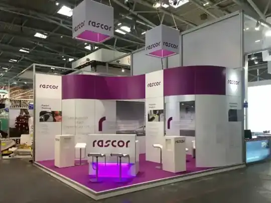 Aluvision-Systemstand Rascor – Mietmöbel, Logistik – CREAVENTIS Messebau & Eventausstattung