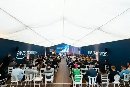 ARRtist Summit 2024 – CREAVENTIS Messebau & Eventausstattung