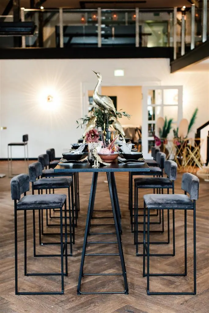Barhocker Riva SCHWARZ Samt Ansicht 6