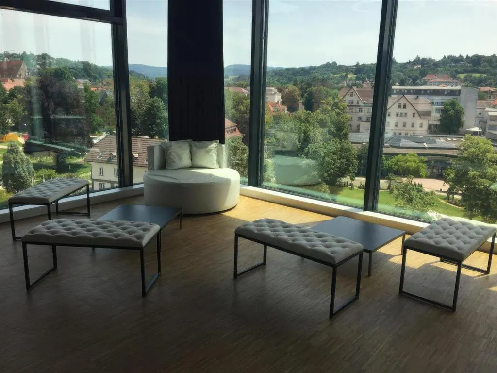 Sitzbank Ansicht 2