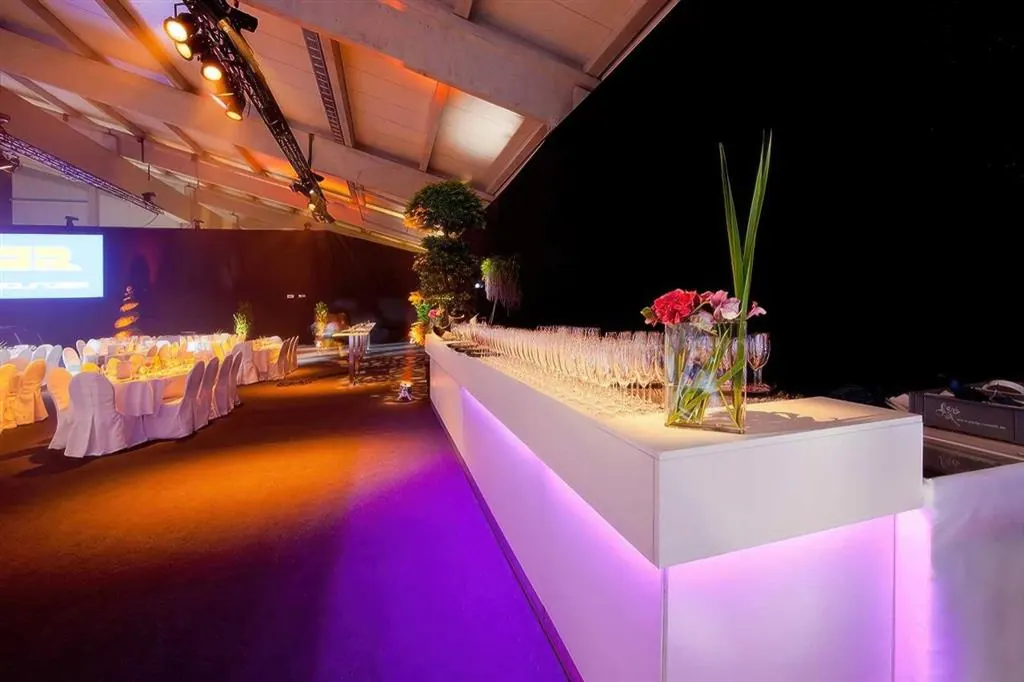 Thekenanlage Eckelement Avantgarde Ansicht 3