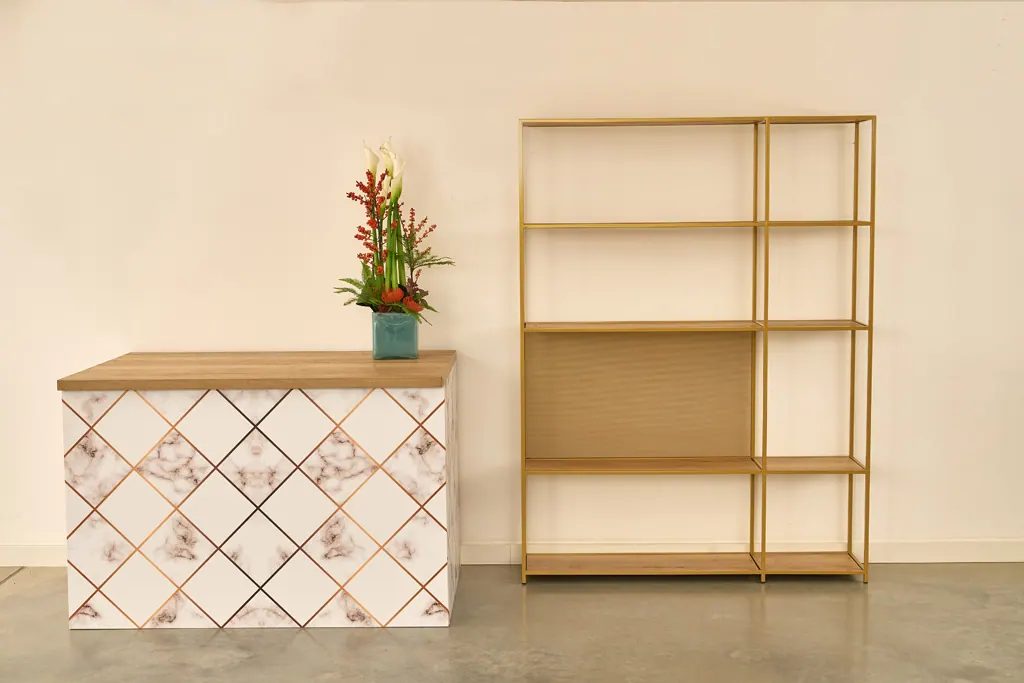 Design-Regal Layla GOLD Ansicht 3