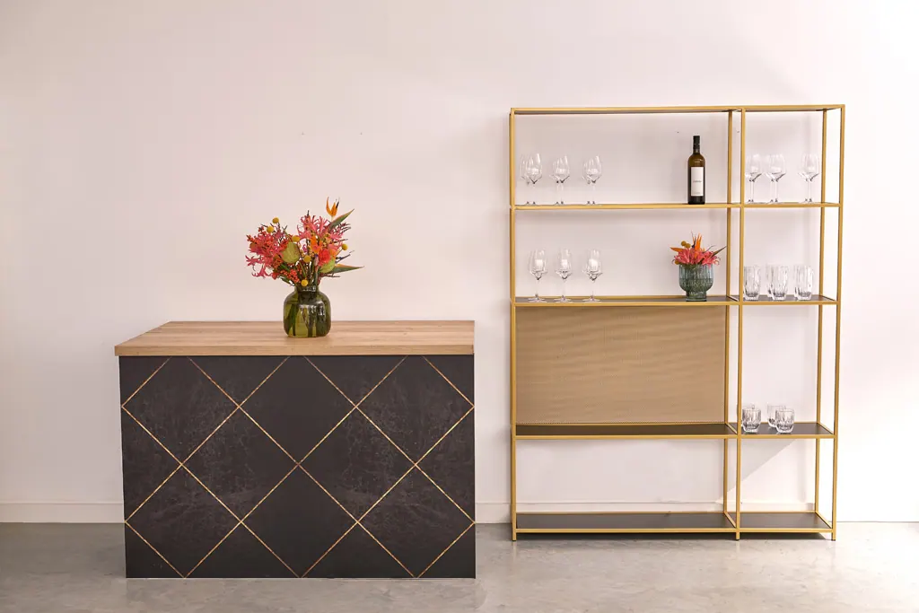 Design-Regal Layla GOLD Ansicht 3