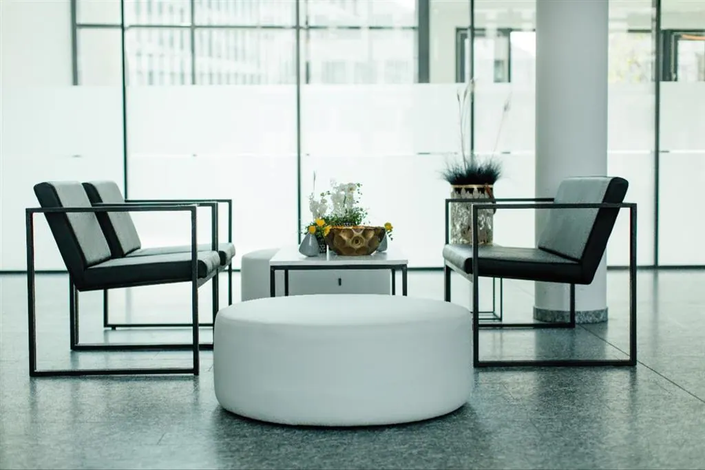 Lounge Pure 2-Sitzer Ansicht 2