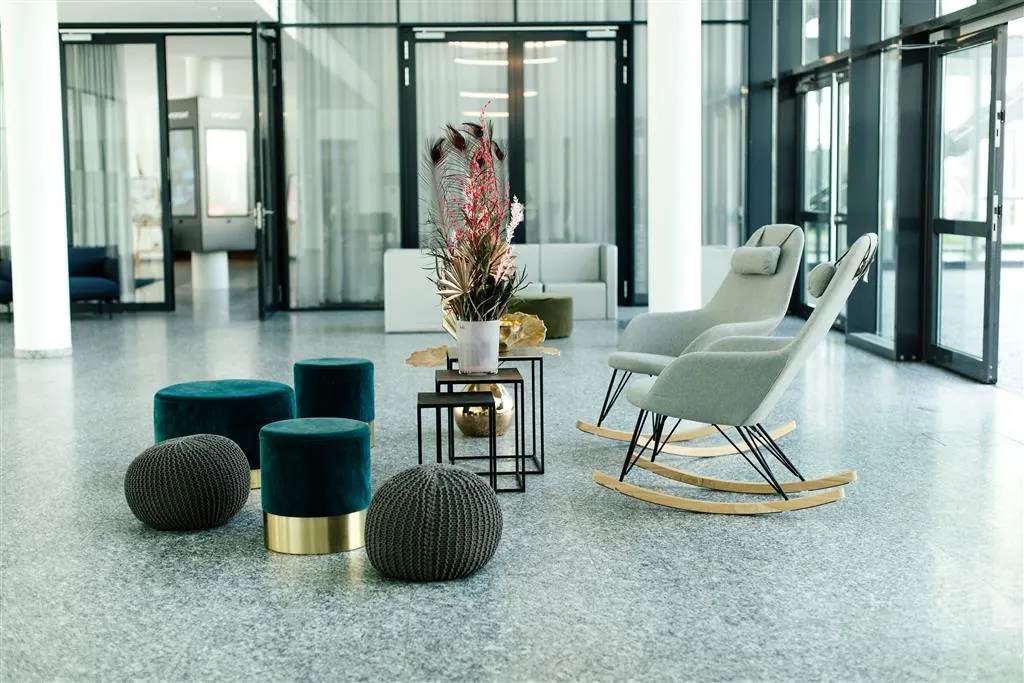 Samt-Hocker Harlow Ansicht 5