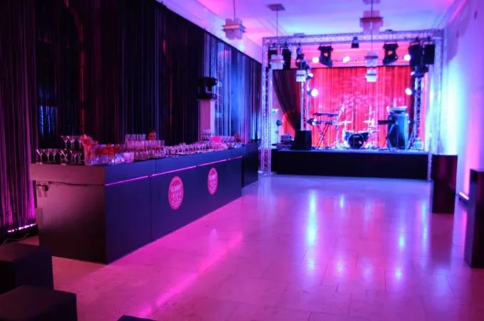 BORA – Bar