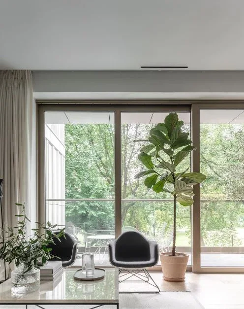 EAMES LAR Ansicht 3