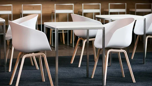 ABOUT A CHAIR Ansicht 2