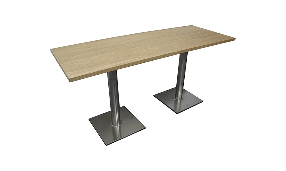LEVANTE – Tisch