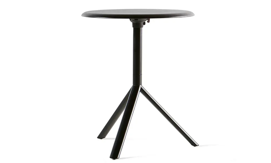 MIURA – Tisch