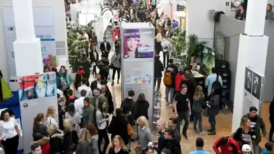 IHKjobfit! München – Ausbildungsmesse, Systemstände – CREAVENTIS Messebau & Eventausstattung