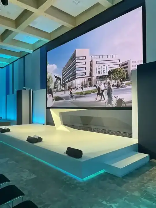 Siemens Campus Erlangen – Einweihung 2022 – CREAVENTIS Messebau & Eventausstattung