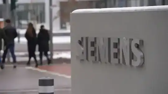 Siemens Campus Erlangen – Einweihung 2022 – CREAVENTIS Messebau & Eventausstattung