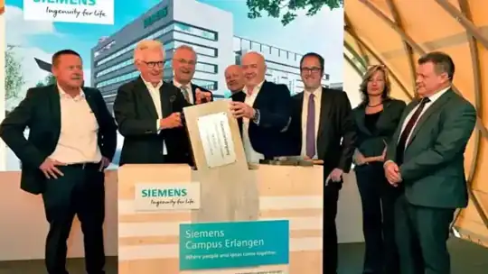 Siemens Campus Erlangen – Grundsteinlegung – CREAVENTIS Messebau & Eventausstattung