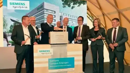 Siemens Campus Erlangen – Grundsteinlegung Modul 2, 2021 – CREAVENTIS Messebau & Eventausstattung