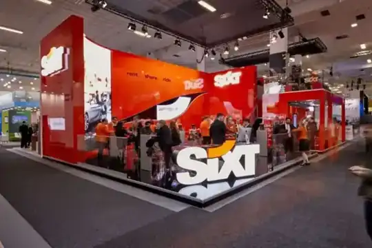 Sixt ITB Berlin 2019 – Messestand – Messebau – CREAVENTIS Messebau & Eventausstattung