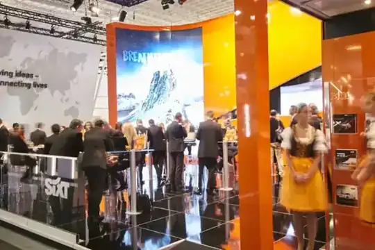 Sixt – Messestand ITB Berlin 2018 – CREAVENTIS Messebau & Eventausstattung