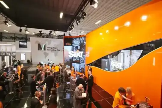 Sixt – Messestand ITB Berlin 2018 – CREAVENTIS Messebau & Eventausstattung