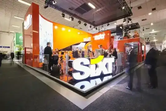 Sixt – Messestand ITB Berlin 2018 – CREAVENTIS Messebau & Eventausstattung